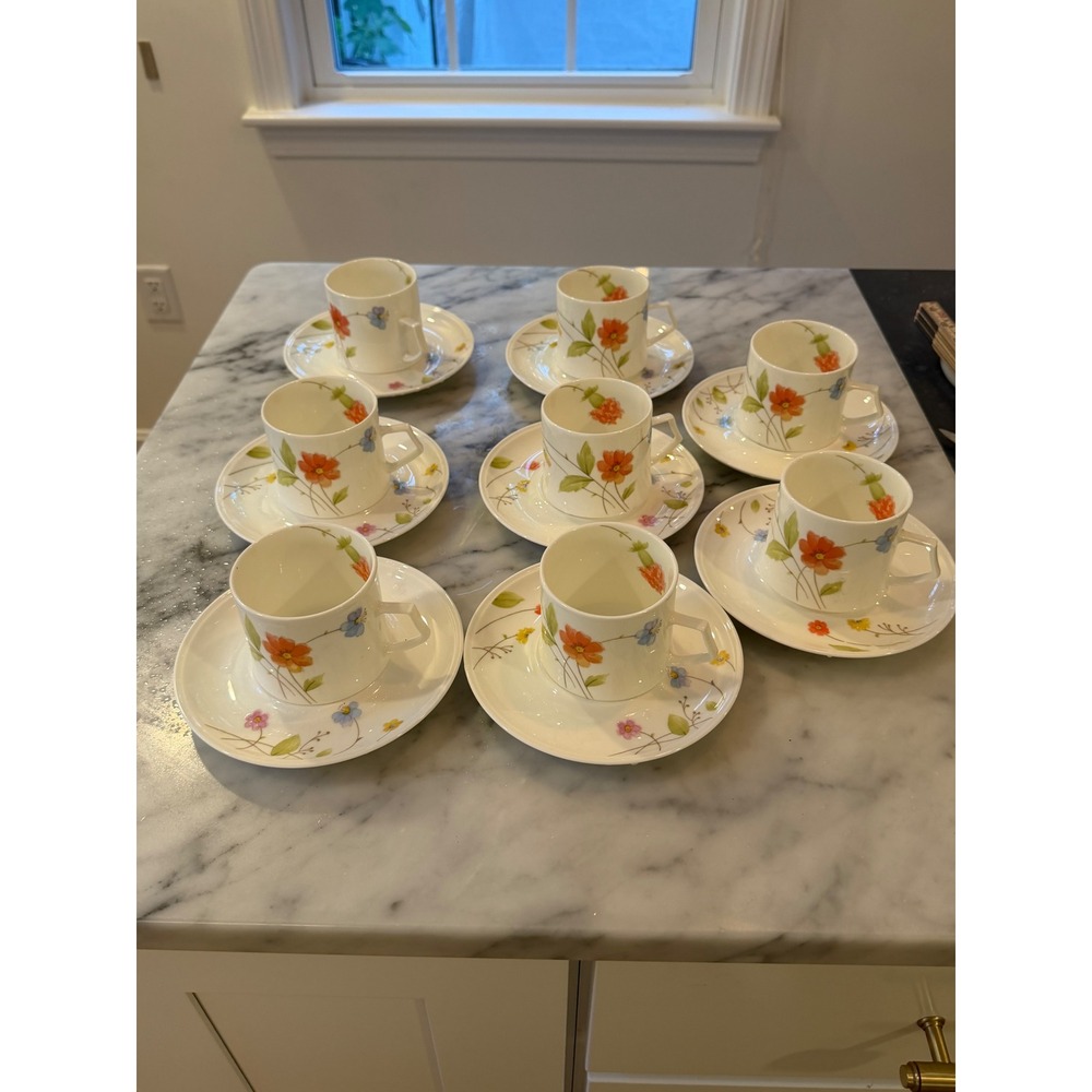 Vtg 70s Mikasa Just Flowers Bone China Tea Cup and Saucer Set of 8 Japan A4-182
